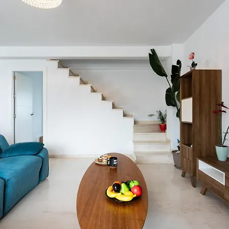 Ct 376 - Faro's Calypso Duplex Penthouse - Walking Distance To