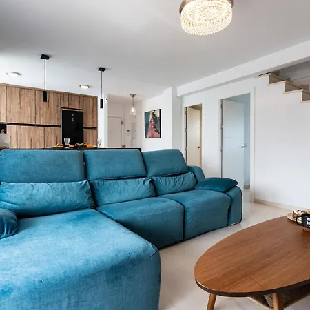 Ct 376 - Faro's Calypso Duplex Penthouse - Walking Distance To Apartment