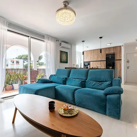 Ct 376 - Faro's Calypso Duplex Penthouse - Walking Distance To Sitio de Calahonda